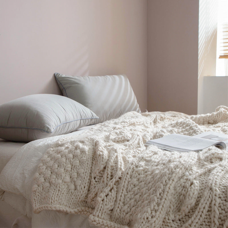 Hand-woven Thick Wool Like Blanket