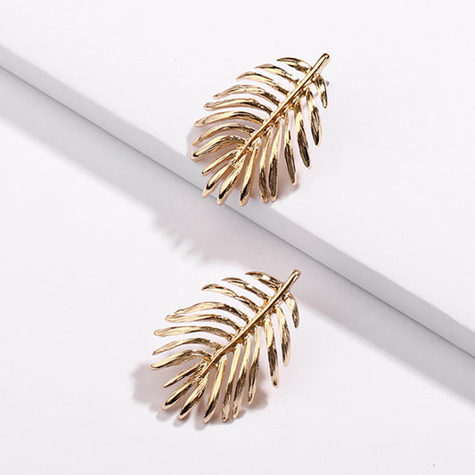 Hollow Leaves Earring