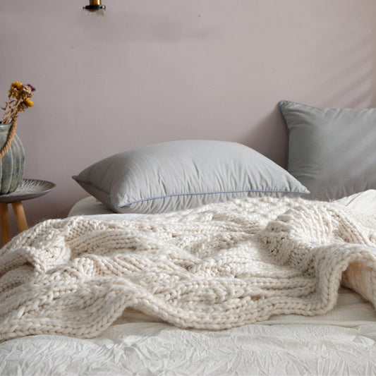 Hand-woven Thick Wool Like Blanket