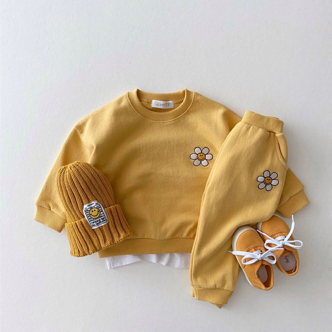 Soft and Casual Daisy Set