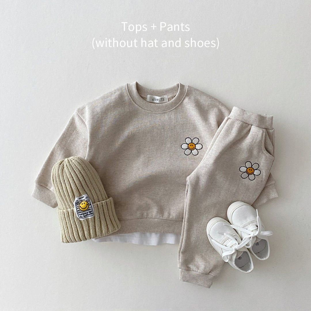 Soft and Casual Daisy Set
