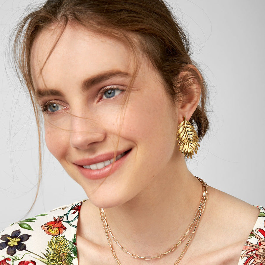 Hollow Leaves Earring